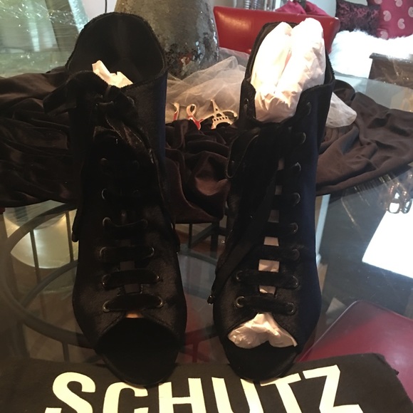 Schutz Velvet Ribbon Heels ( Size 10) - Picture 3 of 5